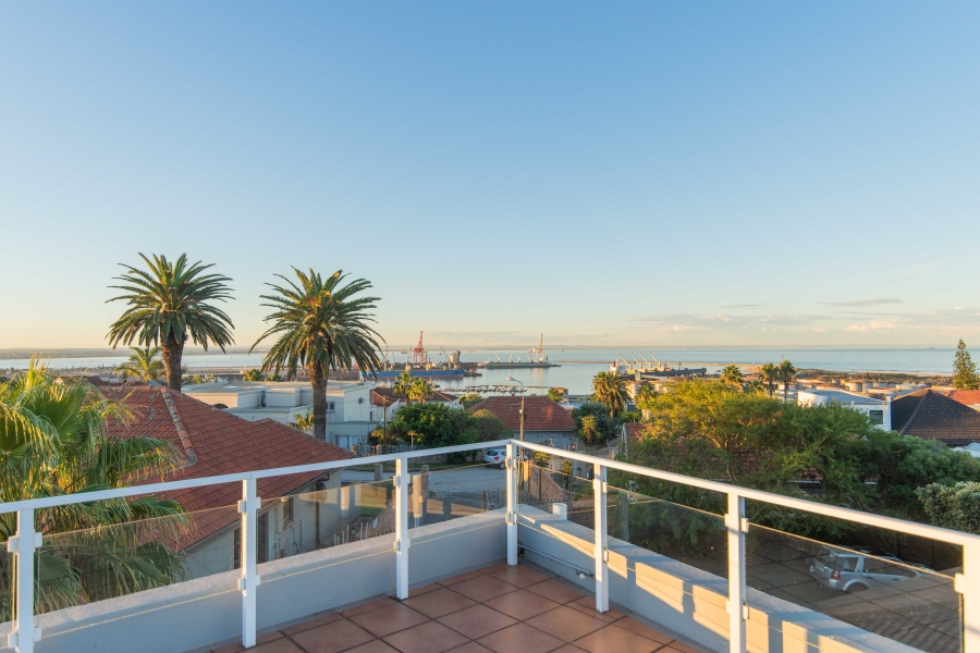 6 Bedroom Property for Sale in Humerail Eastern Cape